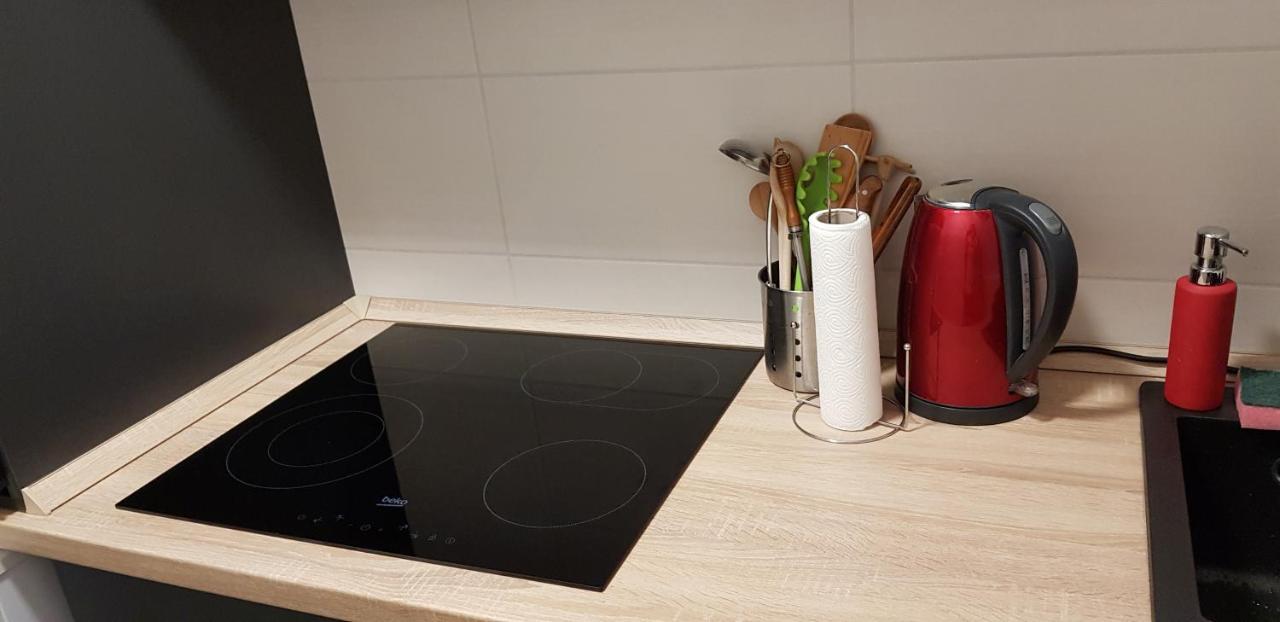 Boglarka Apartman ไฮจ์ดุสโซบอสโล ภายนอก รูปภาพ